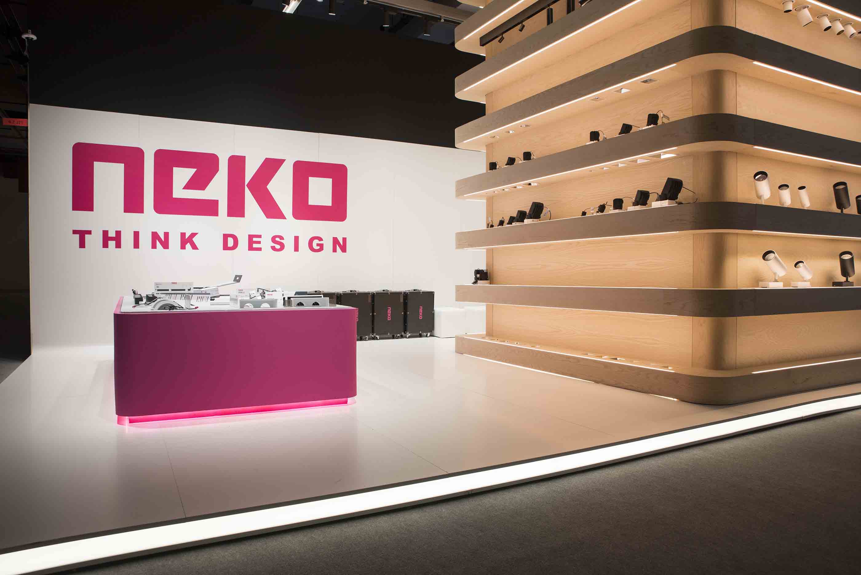 exhibition_neko_2.jpg